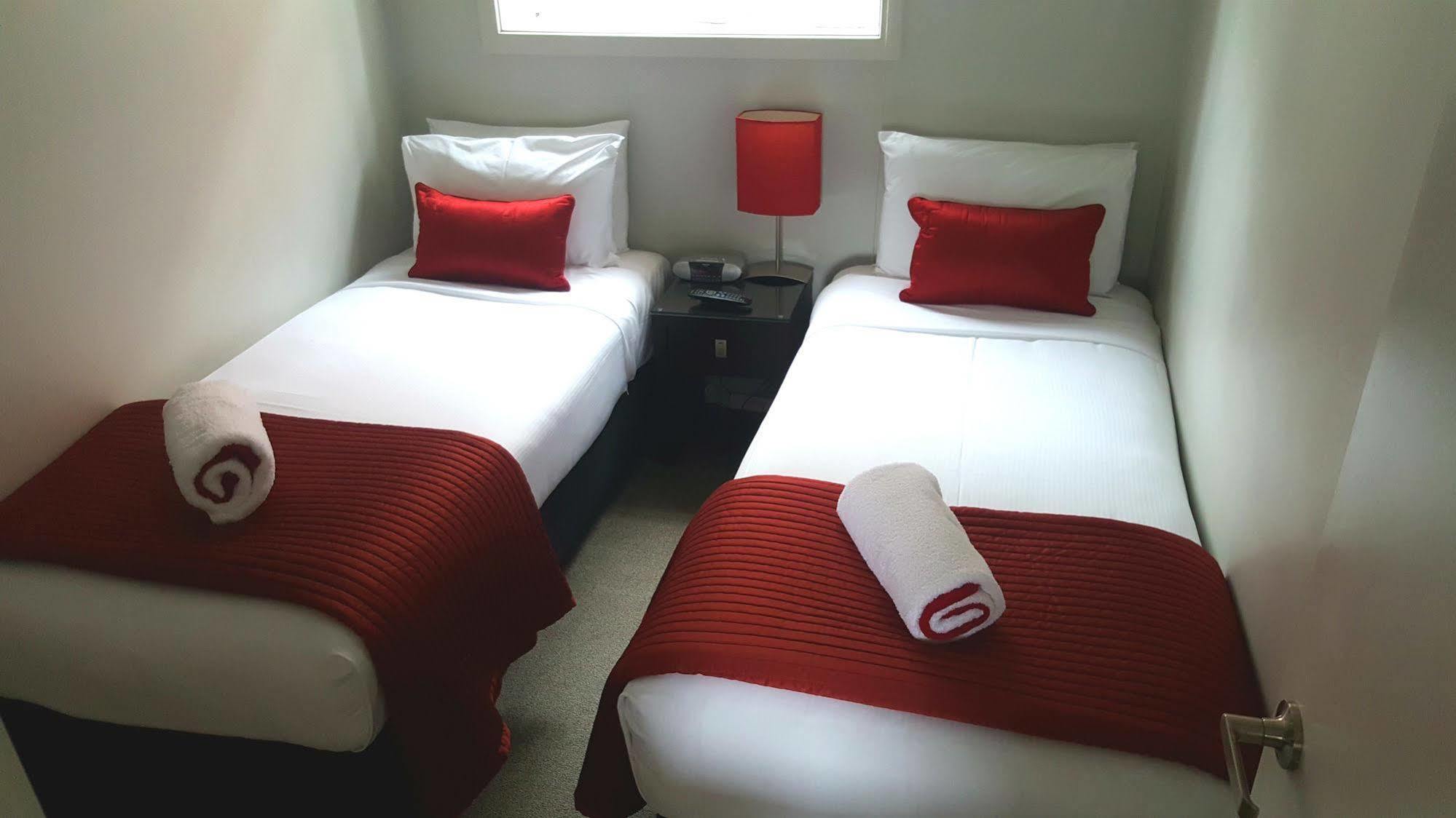 Dunedin Palms Motel Extérieur photo